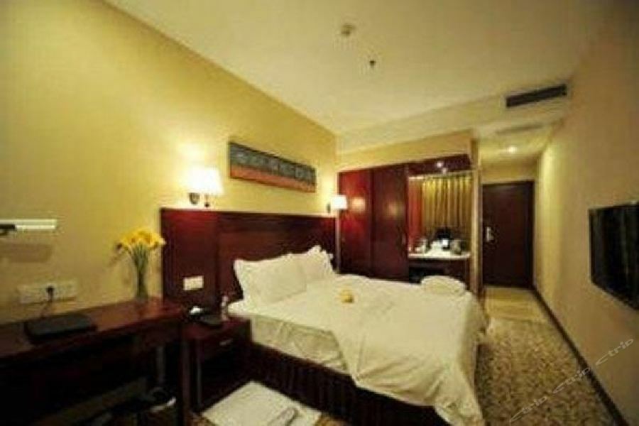 Chonpines Hotel Аншун Екстериор снимка
